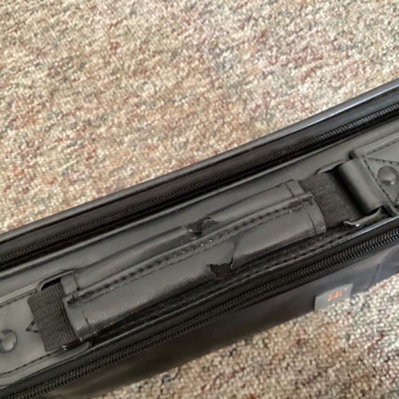 E BAGS laptop, briefcase, travel bag w free gifts - Picture 3 of 10